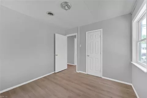 Bedroom - 1500 Morgan Dr, Hampton, VA 23663 photo 4 of 6