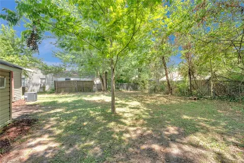 Exterior - 1500 Morgan Dr, Hampton, VA 23663 photo 2 of 4