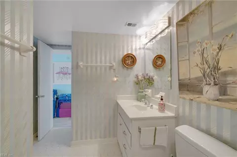 Bath - 100 E Ocean View Ave #207, Norfolk, VA 23503 photo 2 of 3