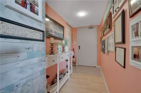 Entry Way - 100 E Ocean View Ave #207, Norfolk, VA 23503 photo 1 of 2