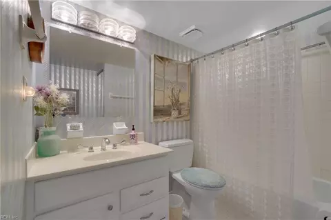 Bath - 100 E Ocean View Ave #207, Norfolk, VA 23503 photo 1 of 3