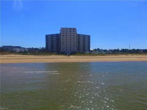 View/Area - 100 E Ocean View Ave #207, Norfolk, VA 23503 photo 12 of 17