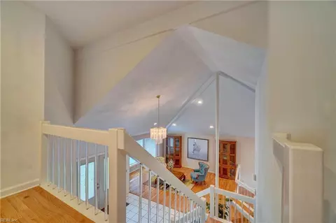 Entry Way - 4024 Grant Ct, Chesapeake, VA 23321 photo 2 of 3