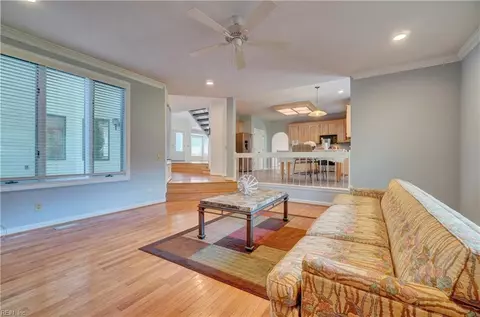 Living - 4024 Grant Ct, Chesapeake, VA 23321 photo 3 of 6