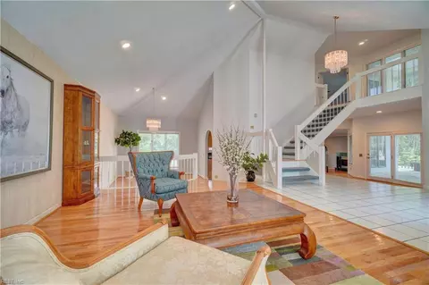Living - 4024 Grant Ct, Chesapeake, VA 23321 photo 2 of 6