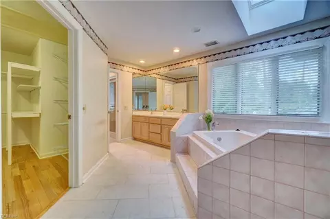 Bath - 4024 Grant Ct, Chesapeake, VA 23321 photo 1 of 4