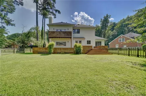 Exterior - 4024 Grant Ct, Chesapeake, VA 23321 photo 5 of 9