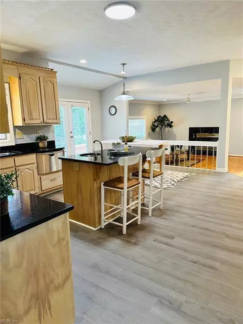Kitchen - 4024 Grant Ct, Chesapeake, VA 23321 photo 2 of 6