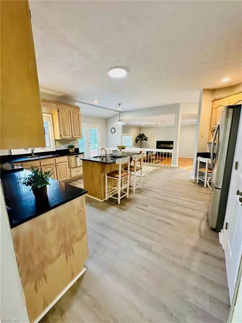 Kitchen - 4024 Grant Ct, Chesapeake, VA 23321 photo 6 of 6