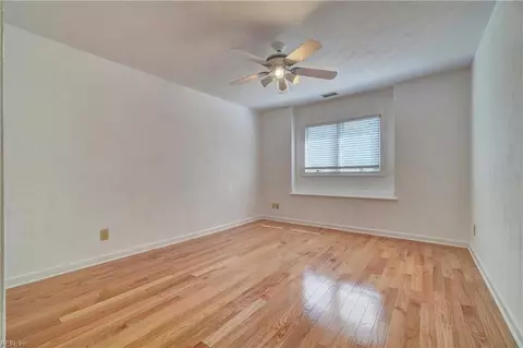 Bedroom - 4024 Grant Ct, Chesapeake, VA 23321 photo 3 of 7