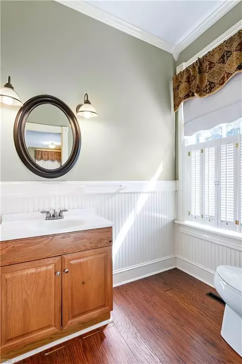 Bath - 336 Main St, Smithfield, VA 23430 photo 1 of 4