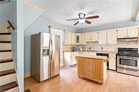 Kitchen - 336 Main St, Smithfield, VA 23430 photo 1 of 2