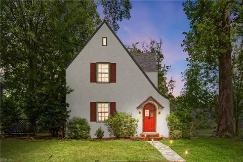 71 Hopkins St, Newport News, VA 23601
