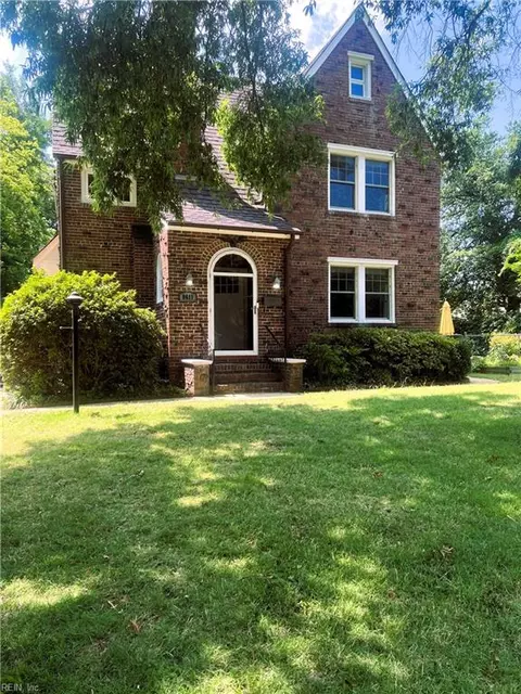 9611 Capeview Ave, Norfolk, VA 23503