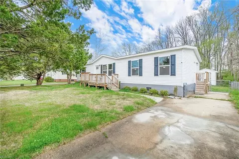 1212 Old Clubhouse Rd, Virginia Beach, VA 23453