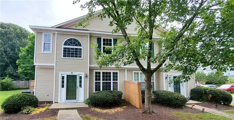701 Windbrook Cir, Newport News, VA 23602