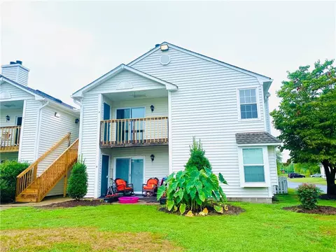 1604 Stone Moss Rch Reach #D, Chesapeake, VA 23320