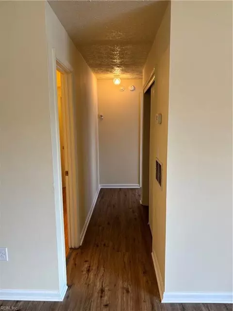 Entry Way - 97 Cape Dorey Dr #3A, Hampton, VA 23666 photo 1 of 2