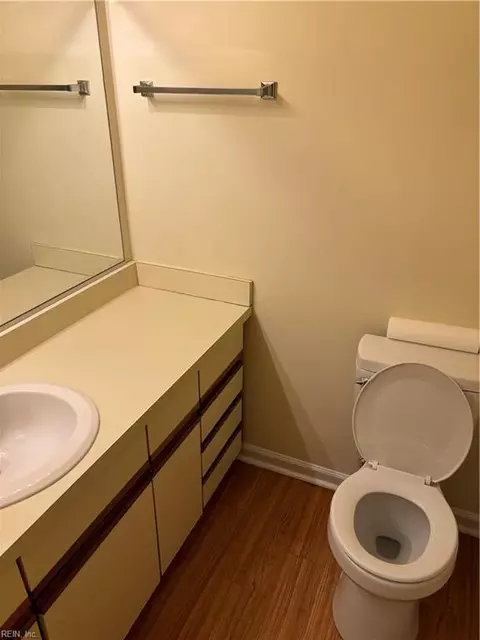 Bath - 97 Cape Dorey Dr #3A, Hampton, VA 23666 photo 3 of 3