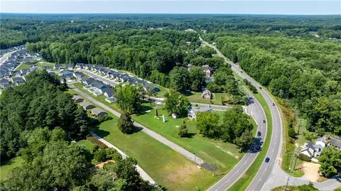View/Area - 7260 Main St, Gloucester, VA 23061 photo 4 of 12