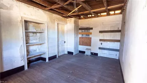 Bedroom - 7260 Main St, Gloucester, VA 23061 photo 1 of 11