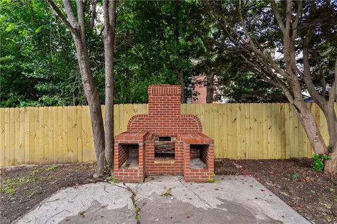 Exterior - 203 Wellons St, Suffolk, VA 23434 photo 6 of 6
