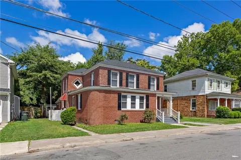 Exterior - 203 Wellons St, Suffolk, VA 23434 photo 2 of 6