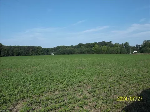 17107 Womble Mill Rd, Southampton County, VA 23898