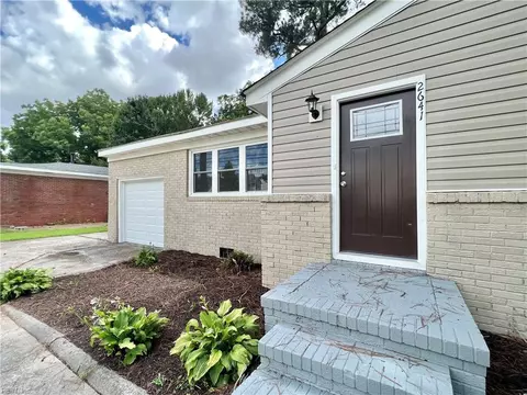 Exterior - 2641 Cedar Rd, Chesapeake, VA 23323 photo 5 of 10