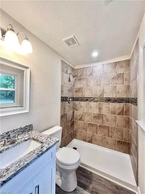 Bath - 2641 Cedar Rd, Chesapeake, VA 23323 photo 5 of 7