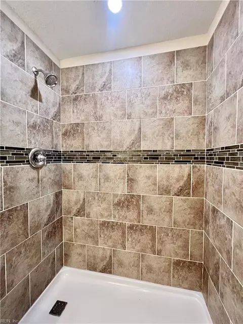 Bath - 2641 Cedar Rd, Chesapeake, VA 23323 photo 6 of 7