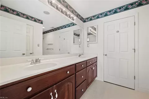 Bath - 1180 Olde Brickyard Rd, Surry, VA 23883 photo 2 of 2