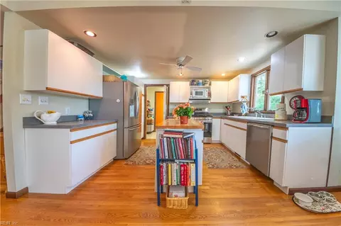 Kitchen - 745 Guthries Grn, Plain View, VA 23156 photo 1 of 4