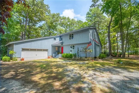 745 Guthries Grn, Plain View, VA 23156