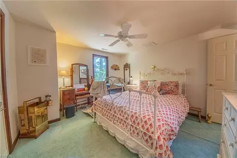 Bedroom - 745 Guthries Grn, Plain View, VA 23156 photo 6 of 7