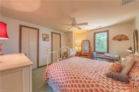 Bedroom - 745 Guthries Grn, Plain View, VA 23156 photo 5 of 7