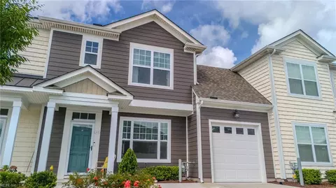 415 Heartfield Dr, Chesapeake, VA 23322