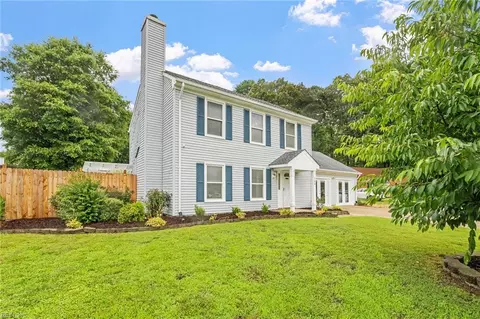 704 Kirkwall Ct, Chesapeake, VA 23320