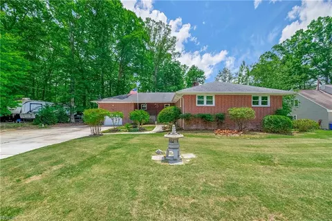 46 Arline Dr, Newport News, VA 23608