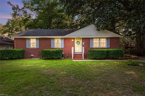 348 Fir Ct, Hampton, VA 23666