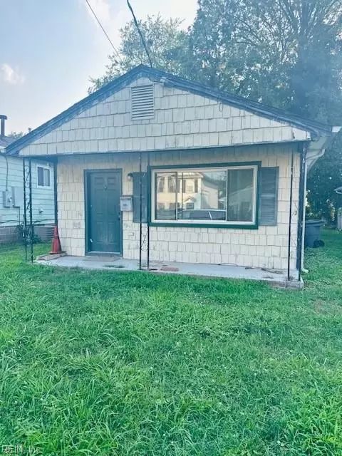 113 Maplewood St, Hampton, VA 23669
