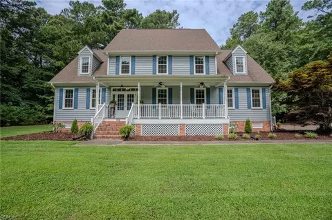 424 Tiki Way, Chesapeake, VA 23322
