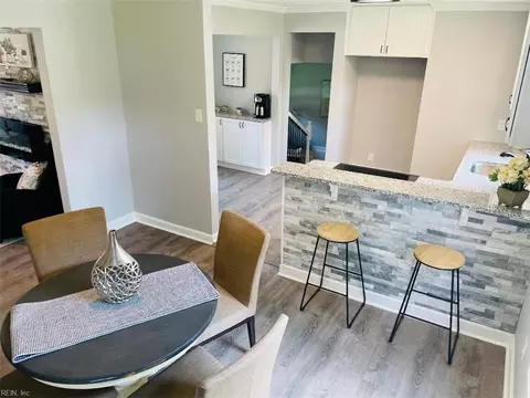 Dining - 973 Norview Ave, Norfolk, VA 23513 photo 1 of 3