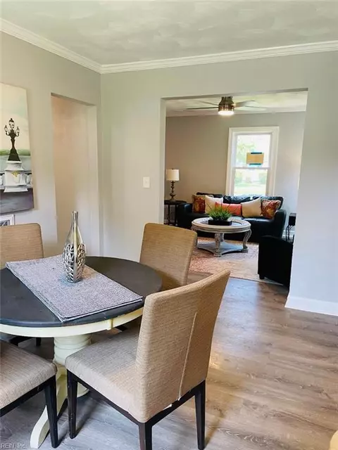 Dining - 973 Norview Ave, Norfolk, VA 23513 photo 3 of 3
