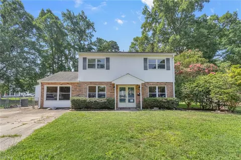 13 El Paso Ct, Hampton, VA 23669
