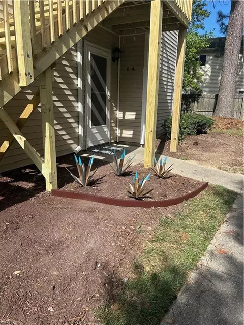 2 Lakeside Cres #A, Hampton, VA 23669