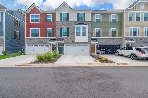 1015 Gabion Way, Chesapeake, VA 23323