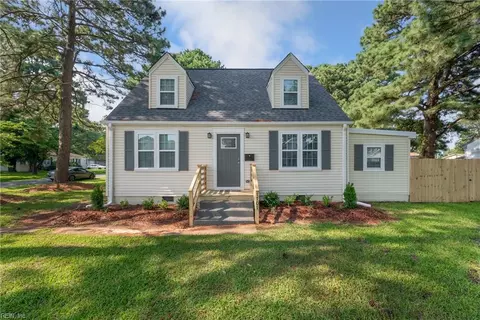 1701 Portlock Rd, Chesapeake, VA 23324