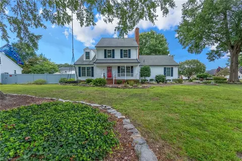 1301 Roanoke Arch Arch, Chesapeake, VA 23322