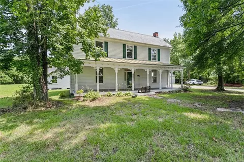 2529 Kings Creek Rd, Hayes, VA 23072